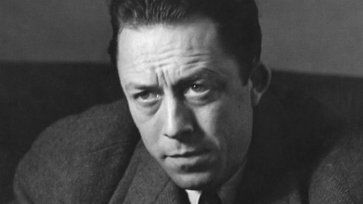 « Chaque génération, sans doute, se croit vouée à refaire le monde. La mienne sait pourtant qu'elle ne le refera pas. Mais sa tâche est peut-être plus grande. Elle consiste à empêcher que le monde se défasse. »
Albert Camus