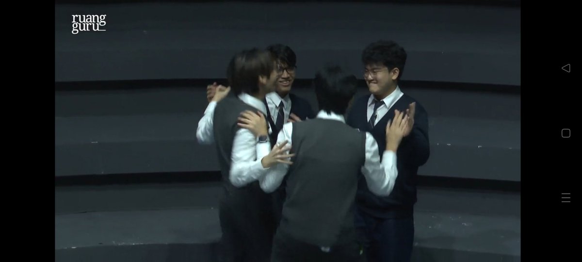 3srnoo's tweet image. KUERENN POLL, MENYALAHH BENERAN TEAM 1!! #sandyEps4