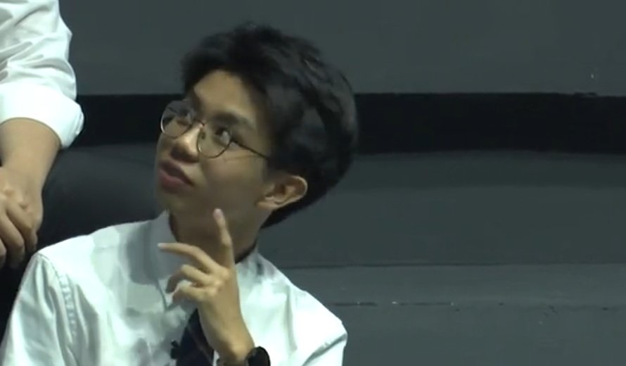 3srnoo's tweet image. omg he was so so so attractive, I CAN'T HWHW. 
GIVE ME UR heart.. *alafyu* #Kevineps4