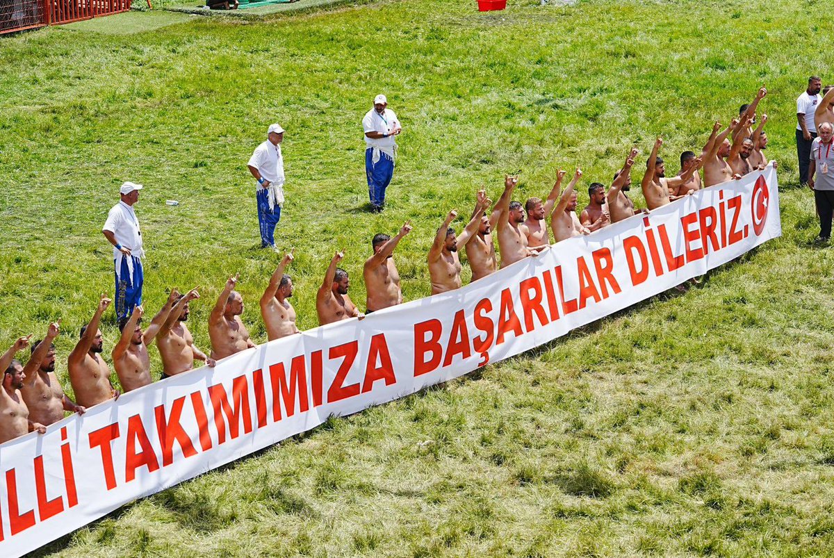 E_SemihYalcin's tweet photo. Muhteşemsiniz… https://t.co/ltVhK74hib
