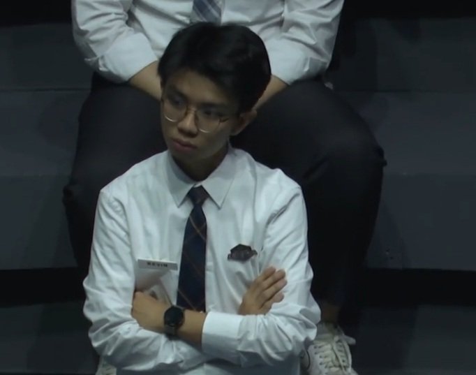 3srnoo's tweet image. hehehe 💍💍 #Kevineps4