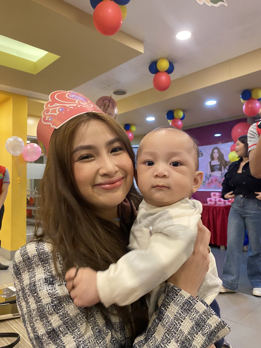 ElmoFlrs tweet picture
