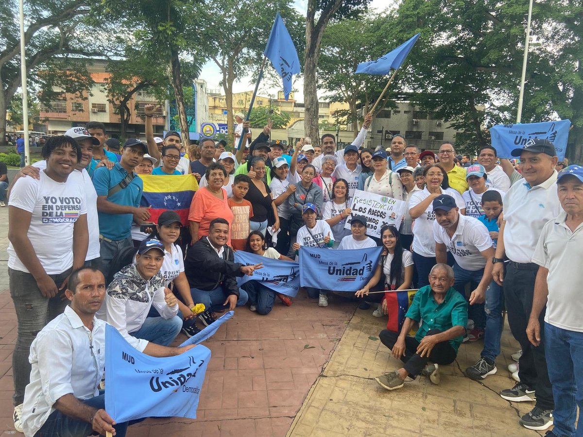 #5julio24Visita del gobernador del estado Zulia Manuel Rosales!
En  Monagas los adecos ratificamos nuestro compromiso con la unidad por eso todos este #28 de julio vamos a votar en la tarjeta de la MUD UNIDAD por <a href="/EdmundoGU/">Edmundo González</a> #ADConecta