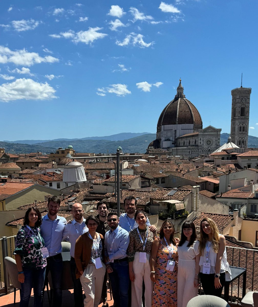INT squad at AIOM young oncologist congress <a href="/AIOMtweet/">AIOM</a> <a href="/IstTumori/">Istituto Tumori</a>
