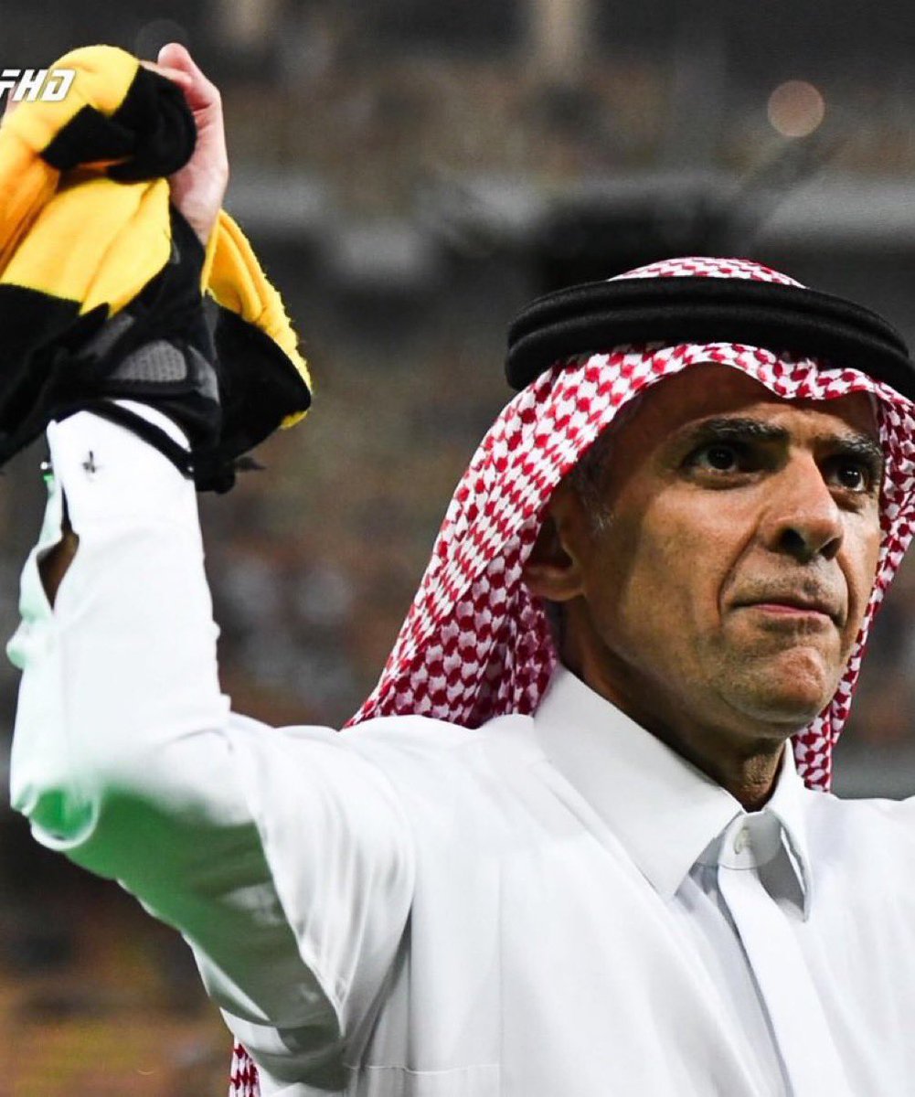 اقسم بالله انك شجاااااع ورجاااال …
تقديم استقالتك راح نعلم العالم كله بأن الرياضة عندنا لا تُدار الاّ بالخفاء والرؤوساء بكل الاندية صوريين .. واللي يرضى على نفسه صوري ما هو بكفو يكون رجال قبل يكون رئيس نادي .
#اوقفوا_عبثكم_في_نادي_الاتحاد 
<a href="/loaynazer/">لؤي هشام ناظر</a>