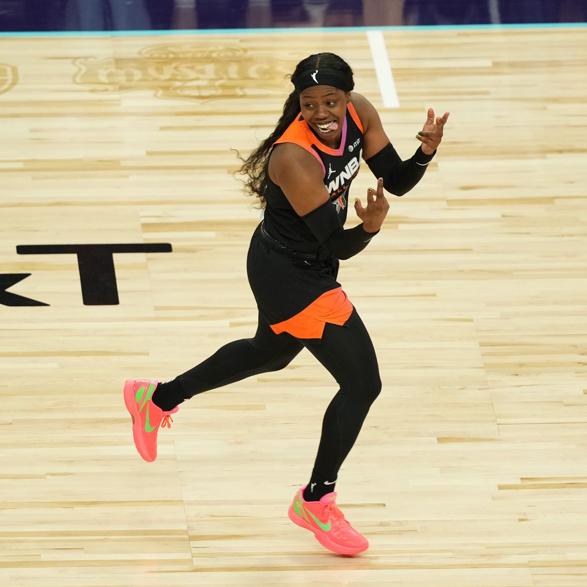 WNBA's tweet photo. HER 🏆 https://t.co/mfS3CvOCHt