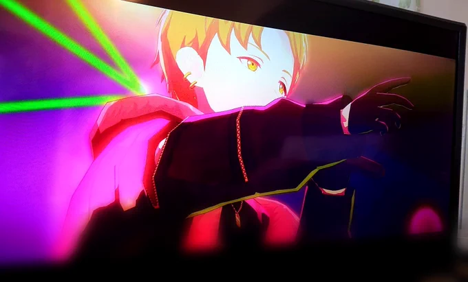 スマホをテレビに繋ぐ事で大画面でMVが見れると言う気付きを得たので今度からアフライこれで見よ…