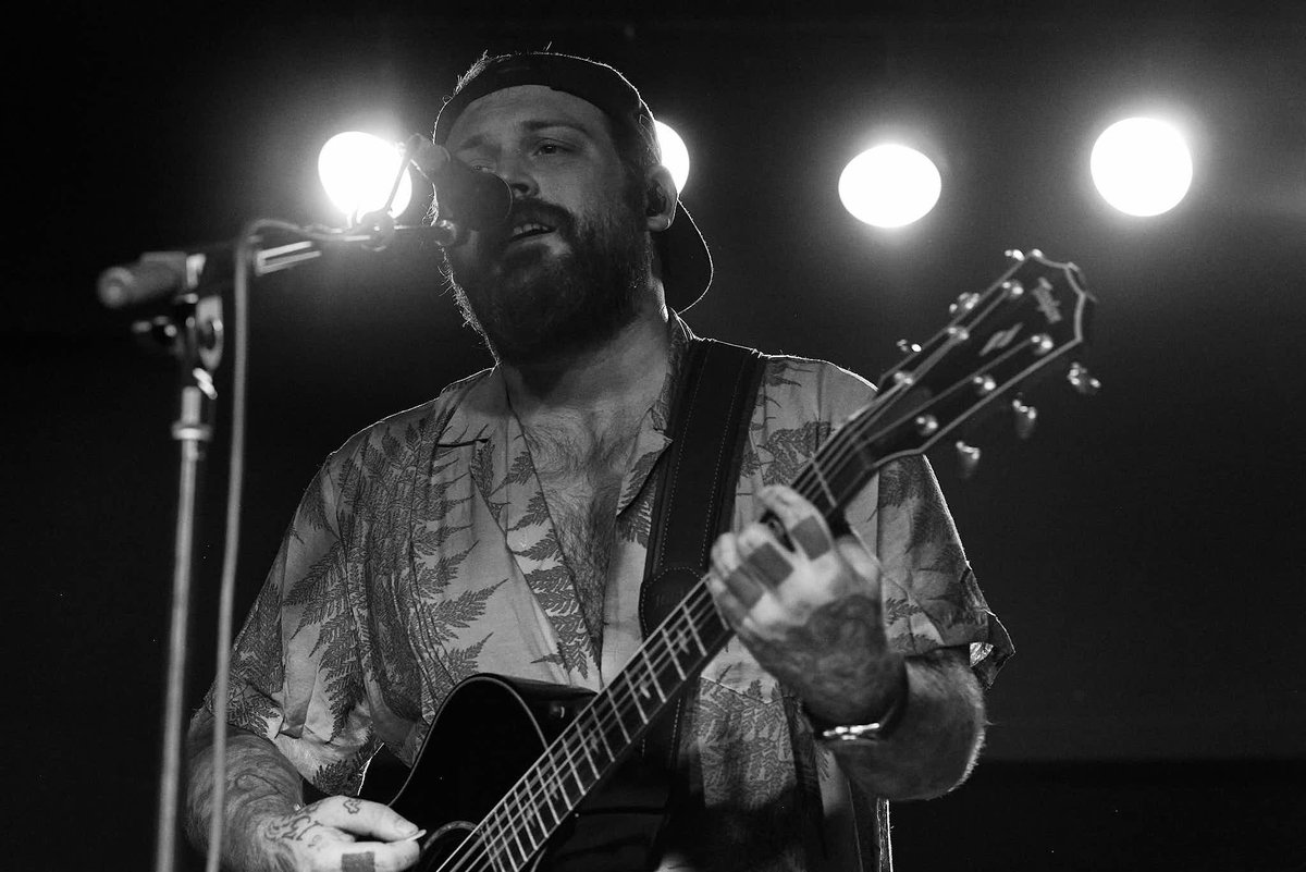 dannyworsnop's tweet photo. It’s the second to last show of tour and Ohio really showed up tonight! I’m honestly bummed that this is ending but I think that’s a good thing… it has me excited and motivated to plan and book the next one! https://t.co/J6izXJy1xA