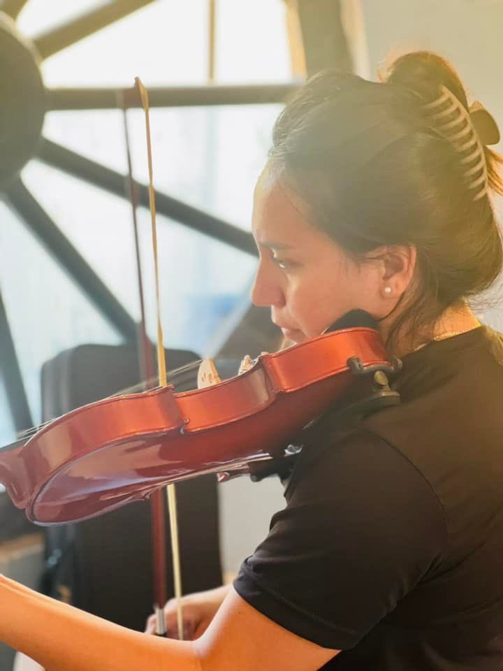 OTAorquesta's tweet photo. 🎵🎶 Te gustaría aprender a tocar algún instrumento musical ? 🥁 🎺 🎻  

Ven y forma parte de la Orquesta Típica de Autlán.  🎺 🎸 🎹 🎻 🎶

Info al 3171098659 https://t.co/ItoBwNn0Sv