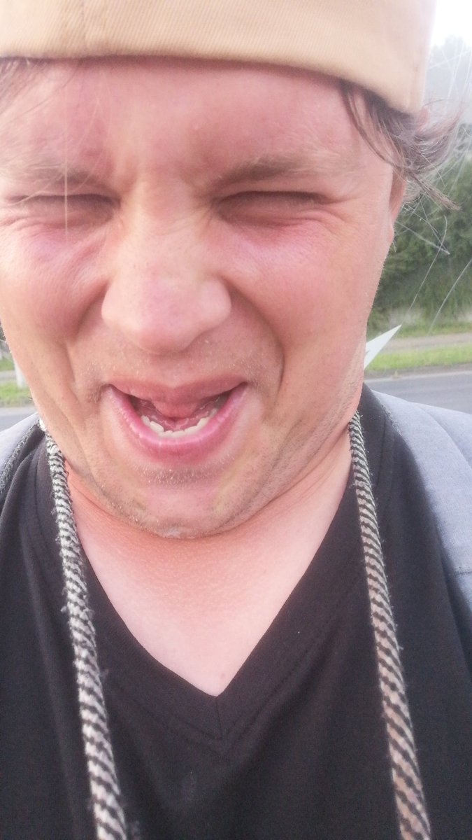 Glitch_Chops's tweet image. Nun der #Bauvorhaben was alles bauen kann, dachte ich mir so eben ein neuen #Quantor in die #Musikindustrie zu bringen. Die Drehzahl und das #Drehmoment von einem DC-Motor. Das eben ich mein Elektrotechnik Geist stärken könnte und eine Darlington Schaltung bauen mit EINEM...