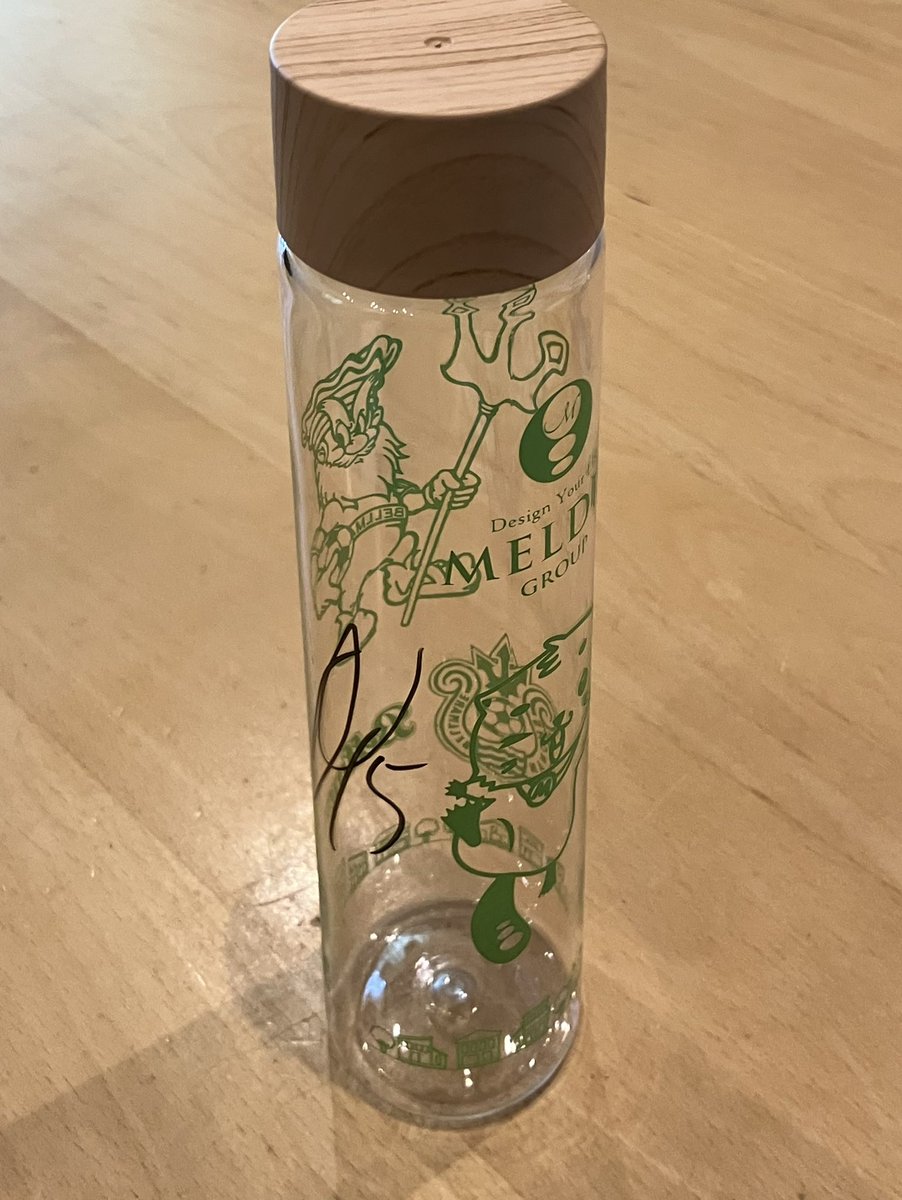 素敵な水筒、当たりました。田中聡選手のサイン入り。手のひらサイズで、こまめにおかわりする仕様です。水を補充するたびにサインを見て喜びを噛み締めることができるようになっています。なんか愛着湧きました。
<a href="/meldia_group/">メルディアグループ　-MELDIA GROUP-【公式】</a>
#飲水タイムキャンペーン
#bellmare
#田中聡