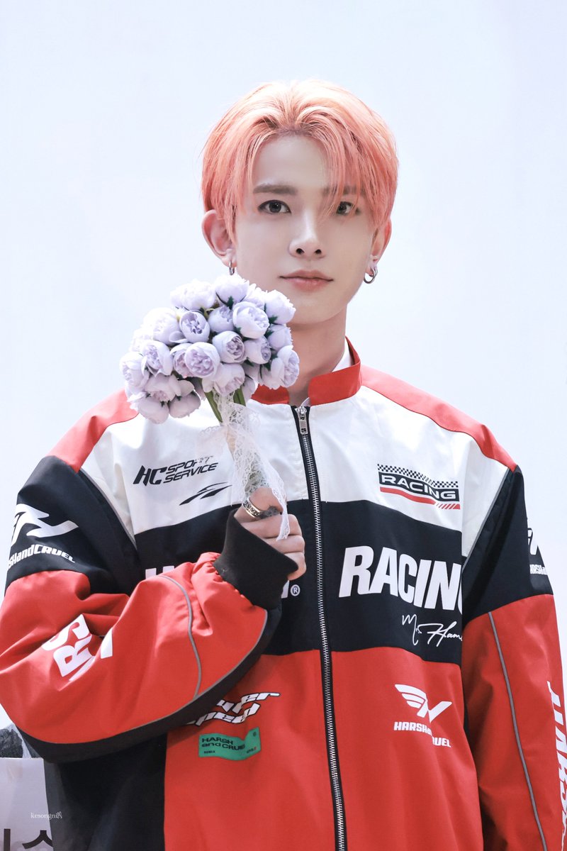 kesongni_'s tweet photo. 24.07.18 
예사

#엔하이픈_희승 #ENHYPEN #희승 
#ENHYPEN_HEESEUNG #HEESEUNG #엔하이픈   #이희승 #ヒスン https://t.co/ElLUC04GZ4