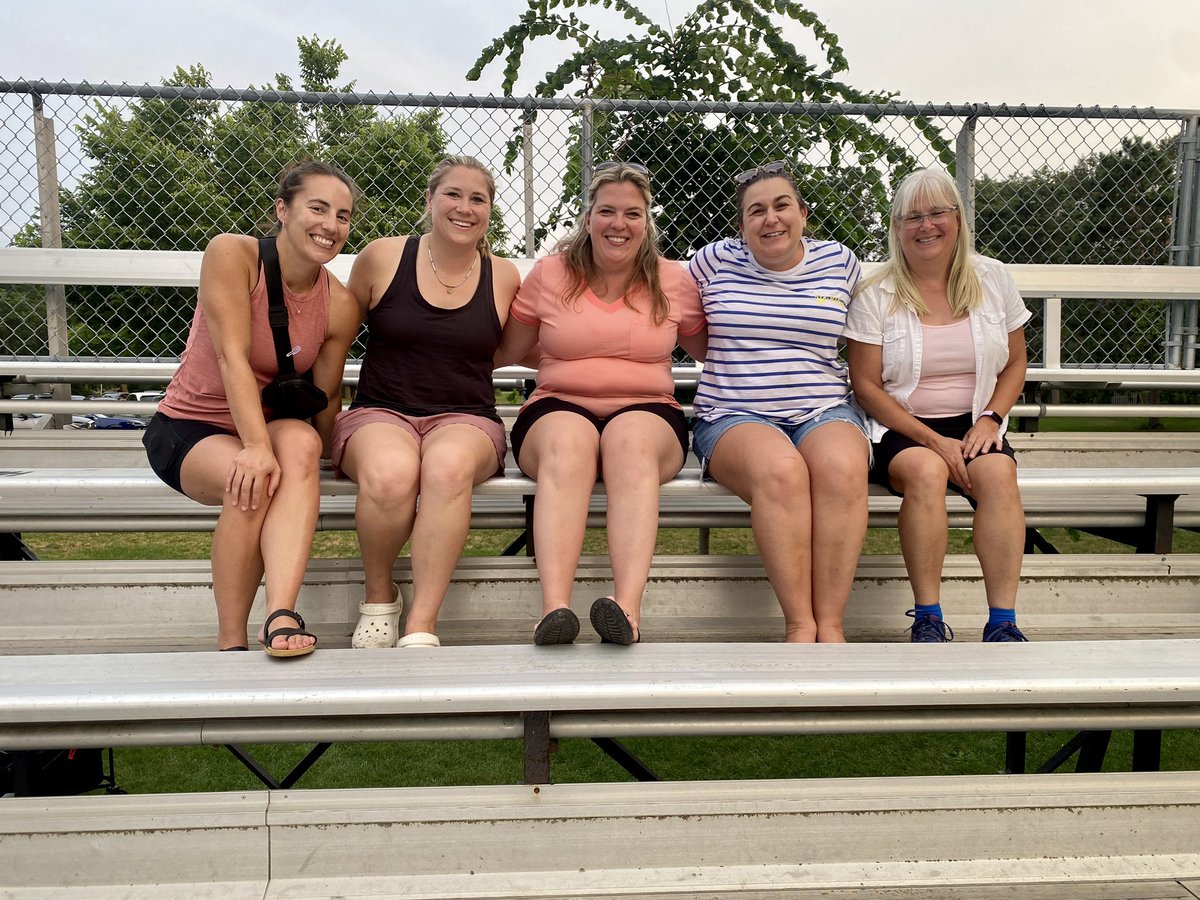 MetroSaints's tweet photo. Saints storm the Capital City @Cannons35Fed 10-1 behind a CG from newly-healthy Tim Donahue. Knop, Candler, &amp; J. Lindsey w/ 2 knocks apiece. Parking Lot turned into Family Night with the guys, WAGS, and future. Saints (11-4) head to Noble to face the Bombers tomorrow. https://t.co/w4Jm1237Wu