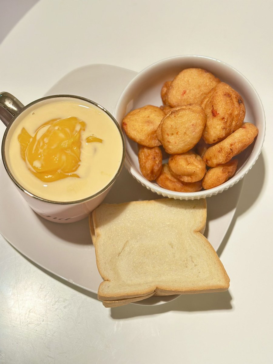 AmboCakes's tweet photo. @Uncle2Triplets My Name is Ambo, I enjoy cooking https://t.co/g1N7xkn4bN