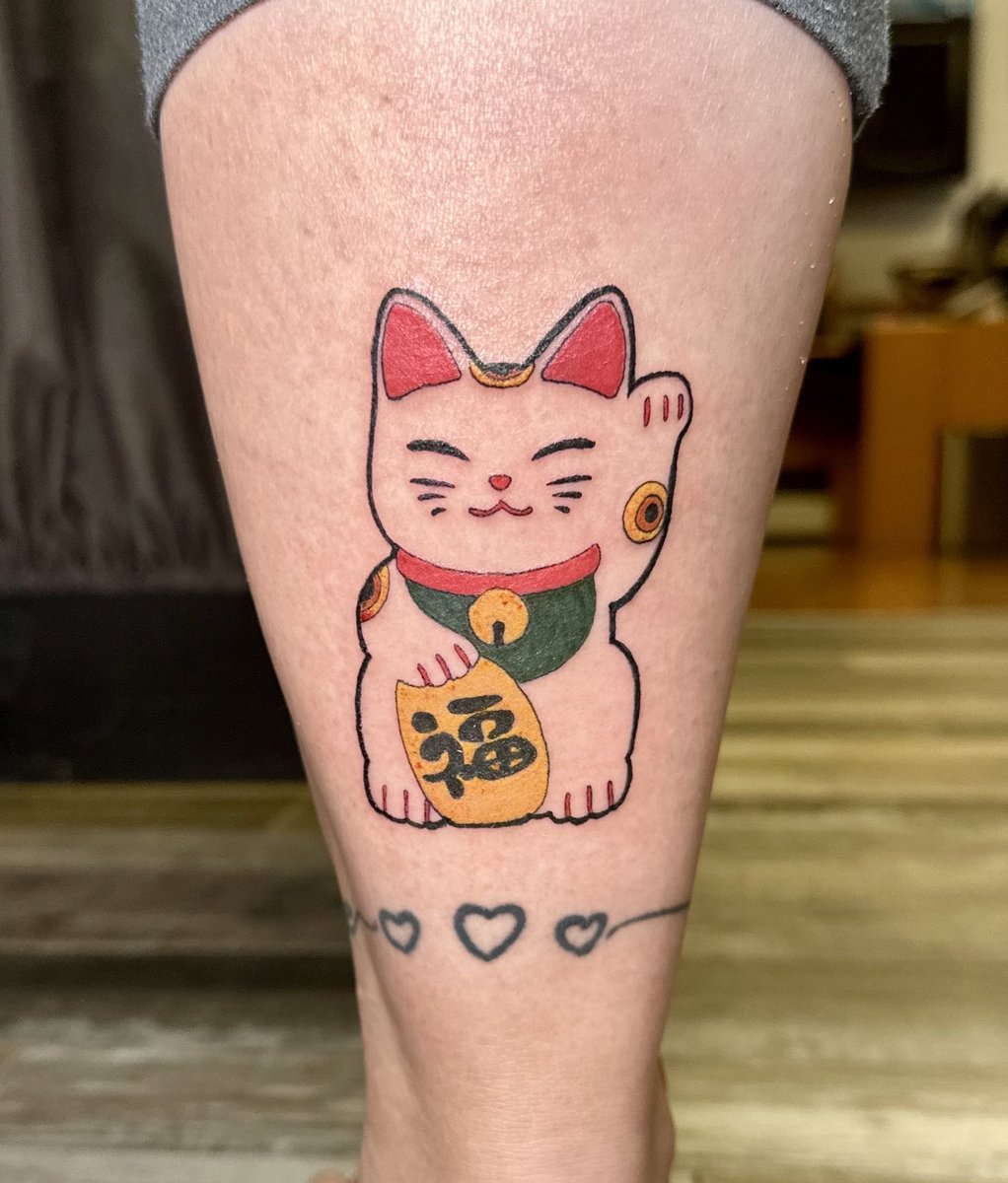 quiteriotattoo's tweet photo. Lucky cat tattoo I did for Pat ❤️
.
.
.
#luckycat #tattoos #cat https://t.co/tIH7QnV4ju