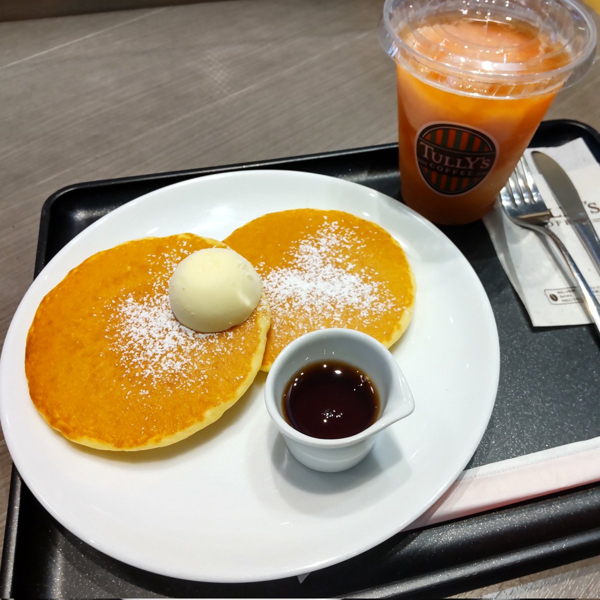 uzuki_com's tweet photo. 1回目終わりました♪
暑い中ご覧頂いている皆様ありがとうございます✨✨

ふうねねと控室で写真撮らせてもらった🙌💗
ミュージカルのお衣装可愛い🤩

パンケーキ食べて2回目も頑張る🥞🤤
よろしくお願いします🐰✨✨

#mscrew
#クロイツダンスアート
#クロワッサン https://t.co/SdBuEPxzOU