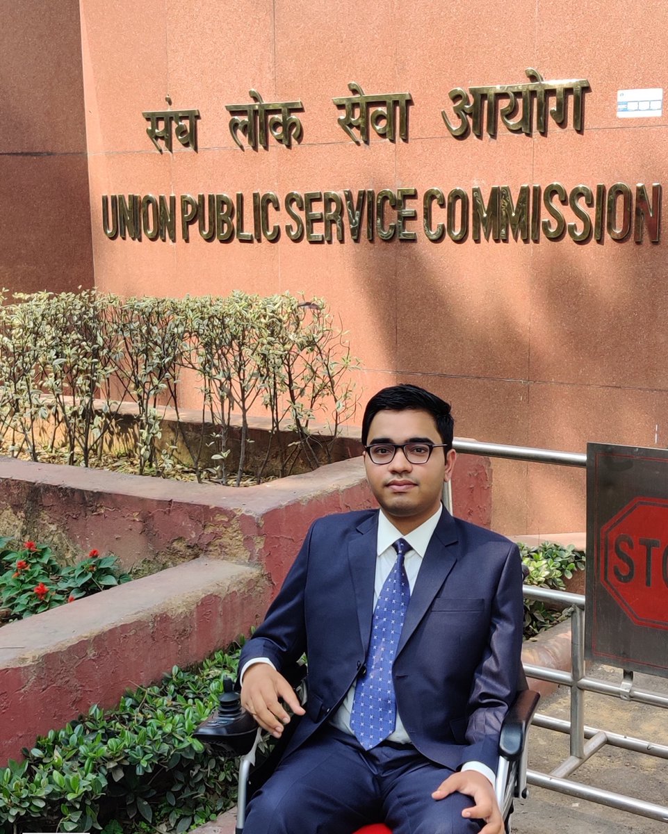 Vivek Ranjan Agnihotri tweet media