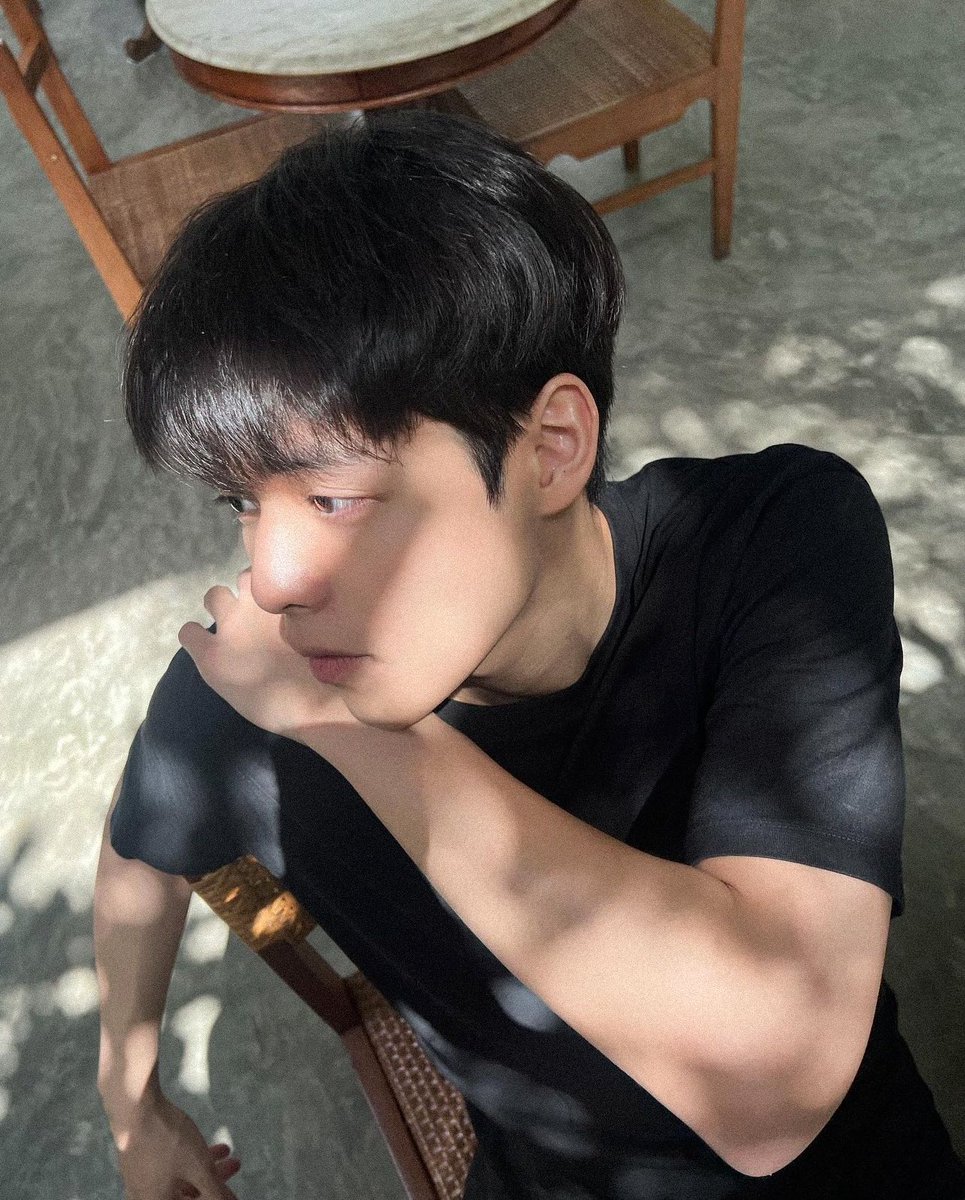 poon_mit12's tweet photo. Fact about poonmit ตาปูนสองข้างสีไม่เท่ากัน แต่ต้องแสงตกกระทบตาถึงจะเห็น ไม่ก็มาดูใกล้ๆก็ด้าย💖😗 https://t.co/PGGkhhZ5FT