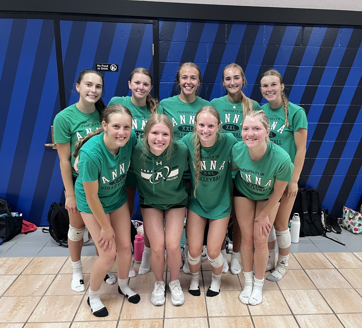 AnnaRocketVB's tweet photo. Battle at the ‘Ville results:
JV finished 4th in silver
Varsity finished 4th in gold

It was a competitive three days of vball! https://t.co/oV52o5ooFG