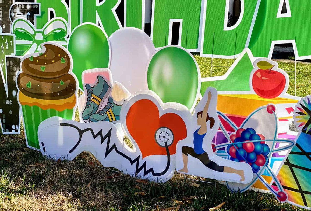 Michaelyn_P's tweet photo. How To Make Your Own Yard Sign Flair | DIY Yard Cards https://t.co/Y6V6YYTrGE https://t.co/Fol6jNwX9w