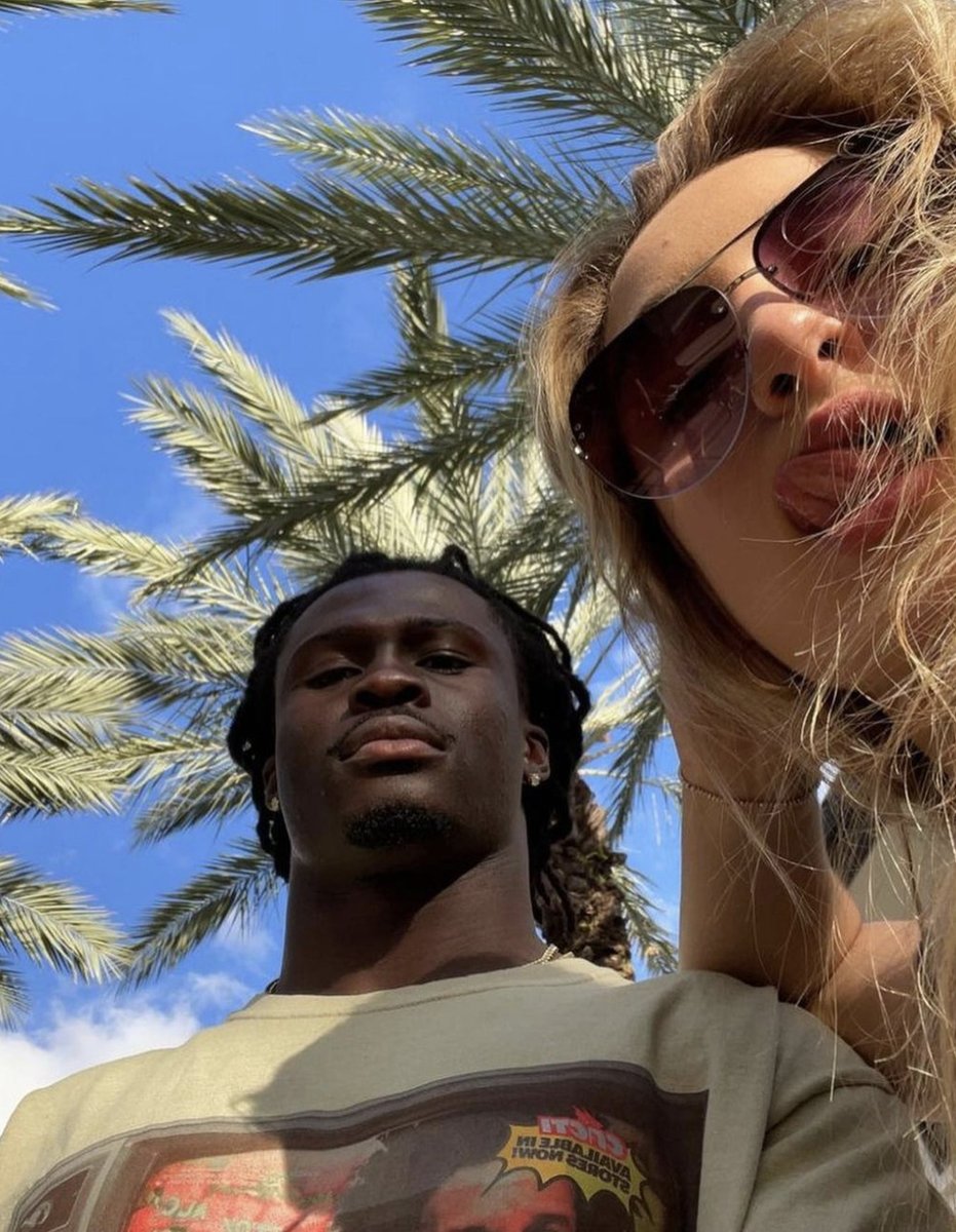 SnowBunnyBeach's tweet image. 