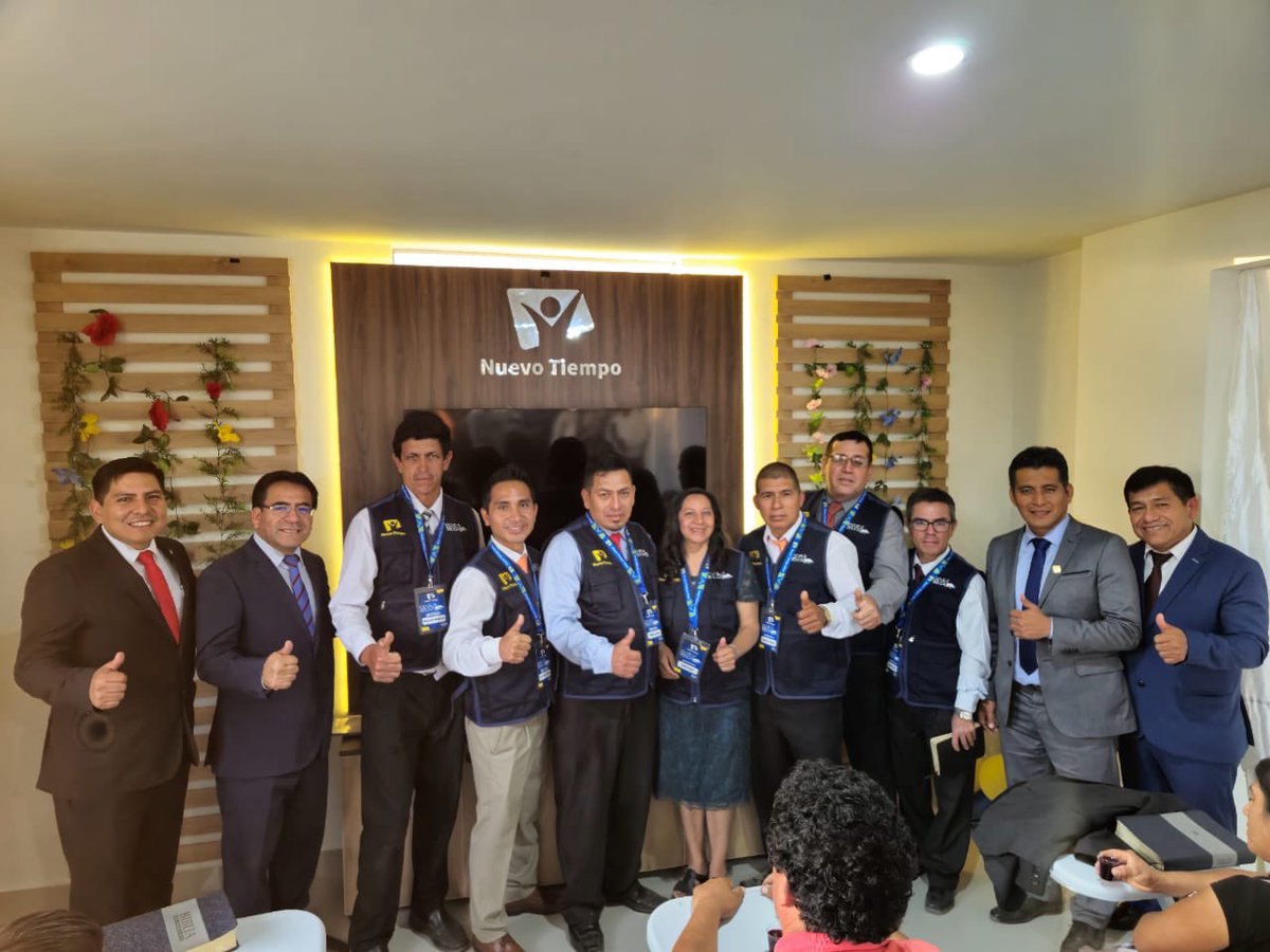 PrJCabrera's tweet photo. 🔰Inauguración del Espacio Nuevo Tiempo de la Iglesia “Cascas Central” en la ciudad de Cascas 🇵🇪
Aquí muchas personas estudiarán los cursos bíblicos que la Radio, TV y redes sociales ofrecen., preparándolos para el bautismo y para el reino de los cielos. #EscuelaBíblicaNT https://t.co/Yfvco1w0xD