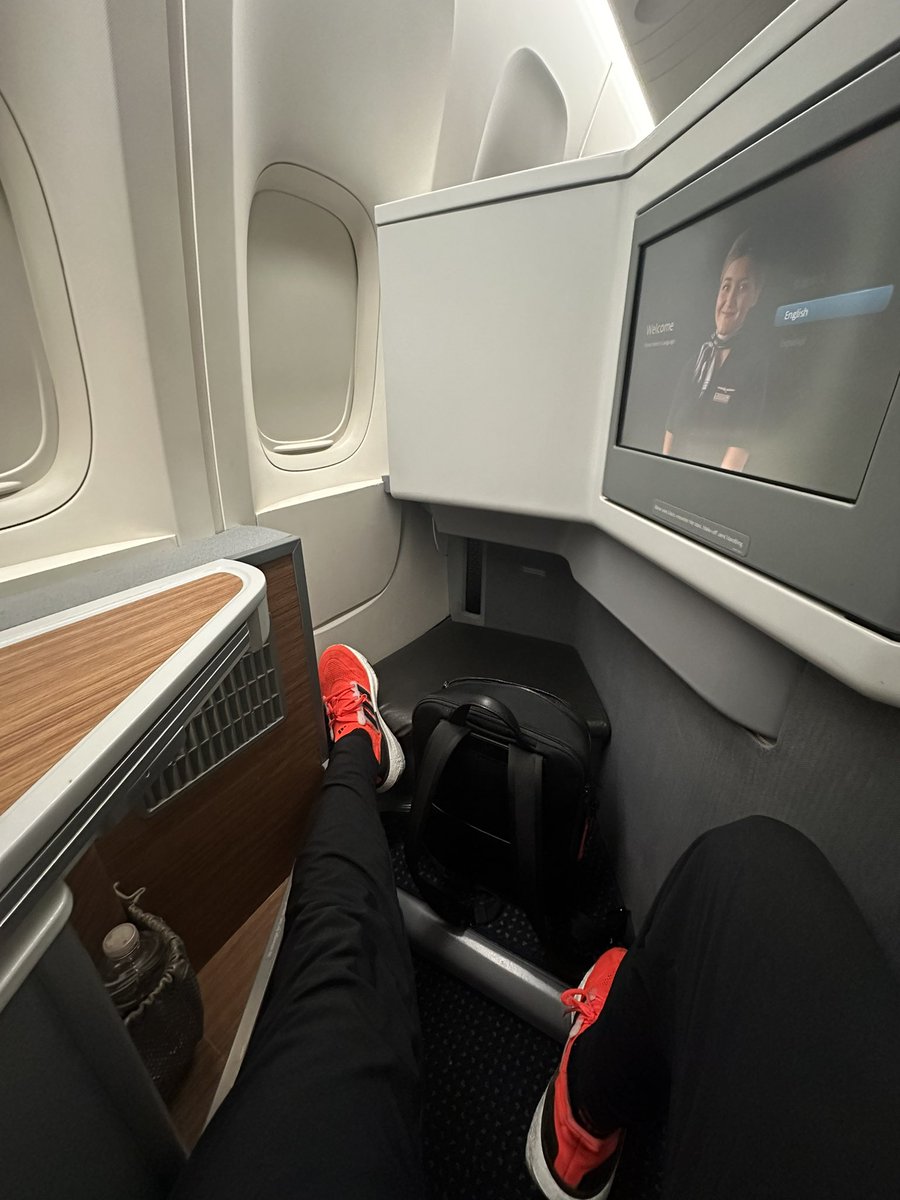 If you’re trying to be here.

ACT LIKE IT. 🤝

Work hard, and grind. Longevity isn’t overnight. You might see the success but you don’t see the work put into the back end for it to be a success. 

Build. Don’t be a 🤡

What are you waiting for? Pigs to fly?