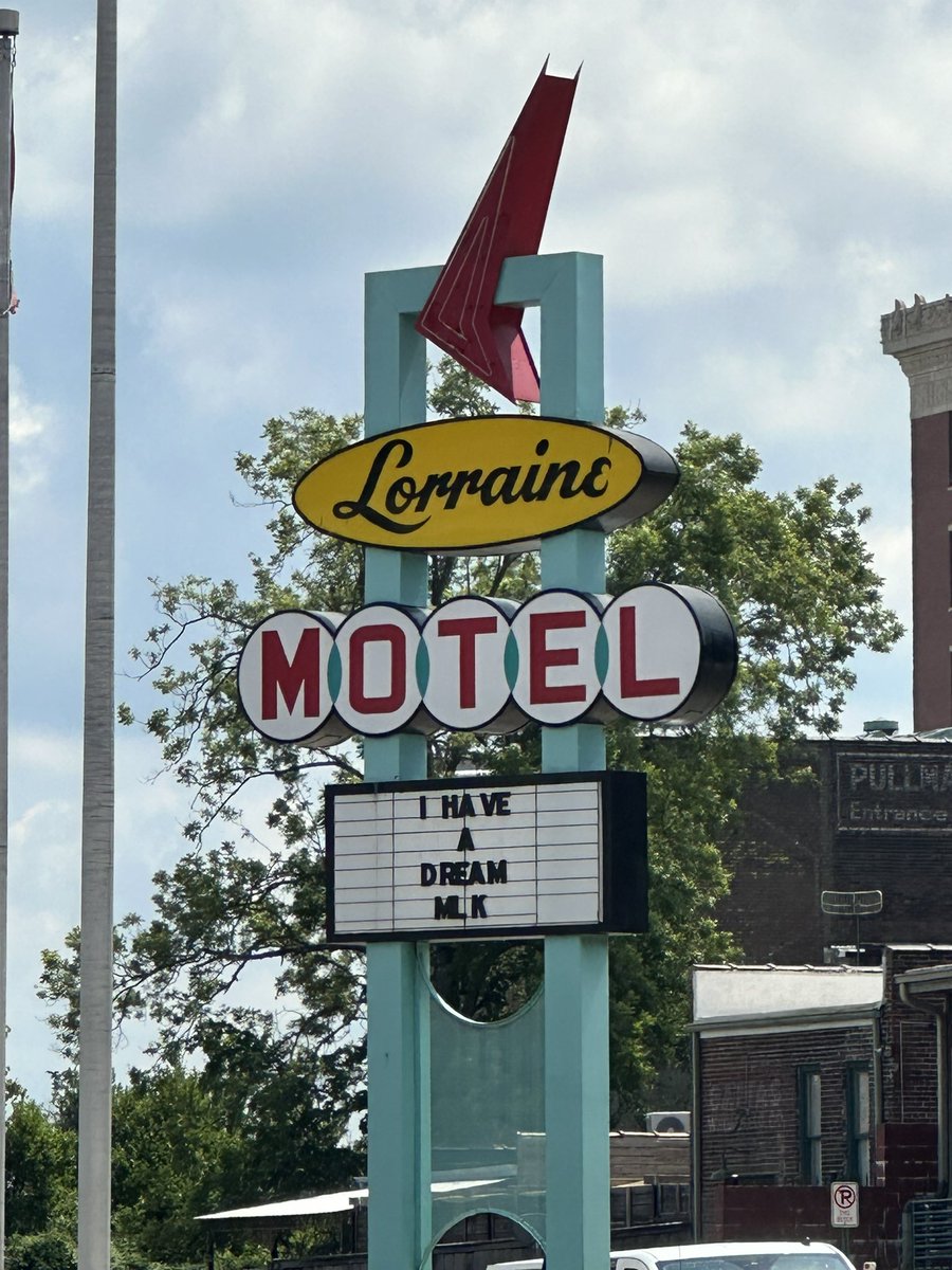 Coach Harris tweet media