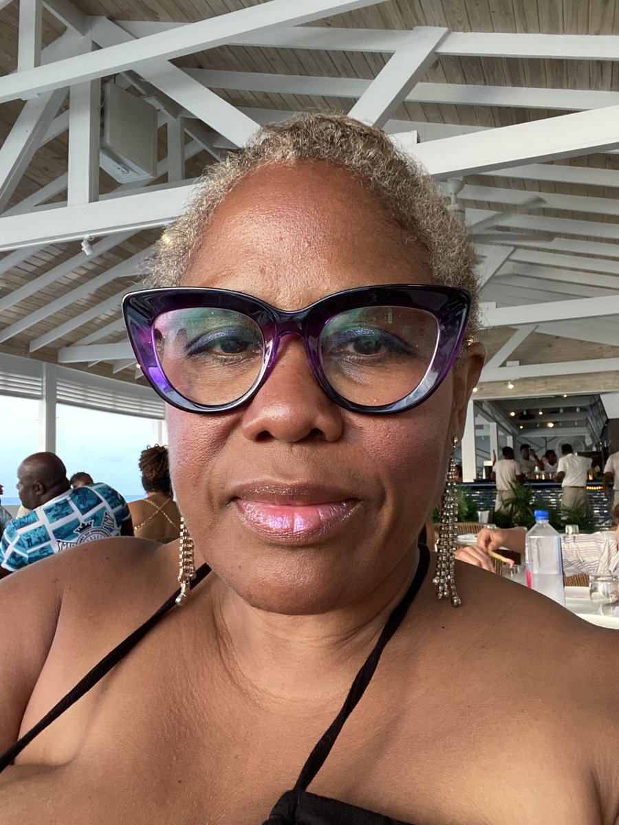 DeeinNYC's tweet photo. Pre birthday dinner at #Solemar #westbay #compasspoint #bahamas https://t.co/fMPfl8bv9r