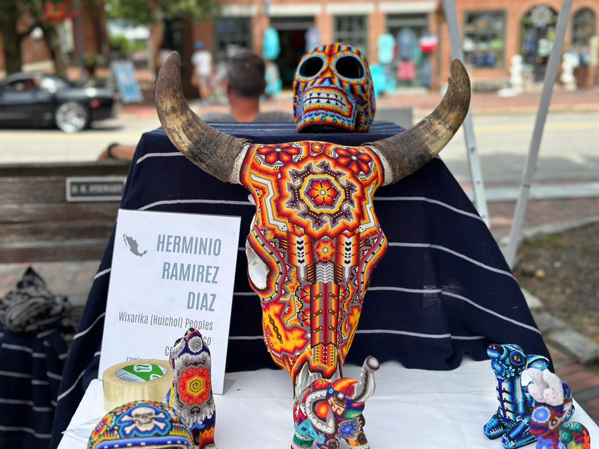 CSORG's tweet photo. We had a fantastic day at the #CulturalSurvivalBazaars in Newburyport, MA! Don't miss out—come see the amazing creations of #IndigenousArtists from all over the world! #CSBazaar #ShopIndigenous
July 20 & 21, Newburyport
July 27 & 28, 2024, Tiverton, RI
https://t.co/eQYAT8DLoR https://t.co/GgCBoLlztk
