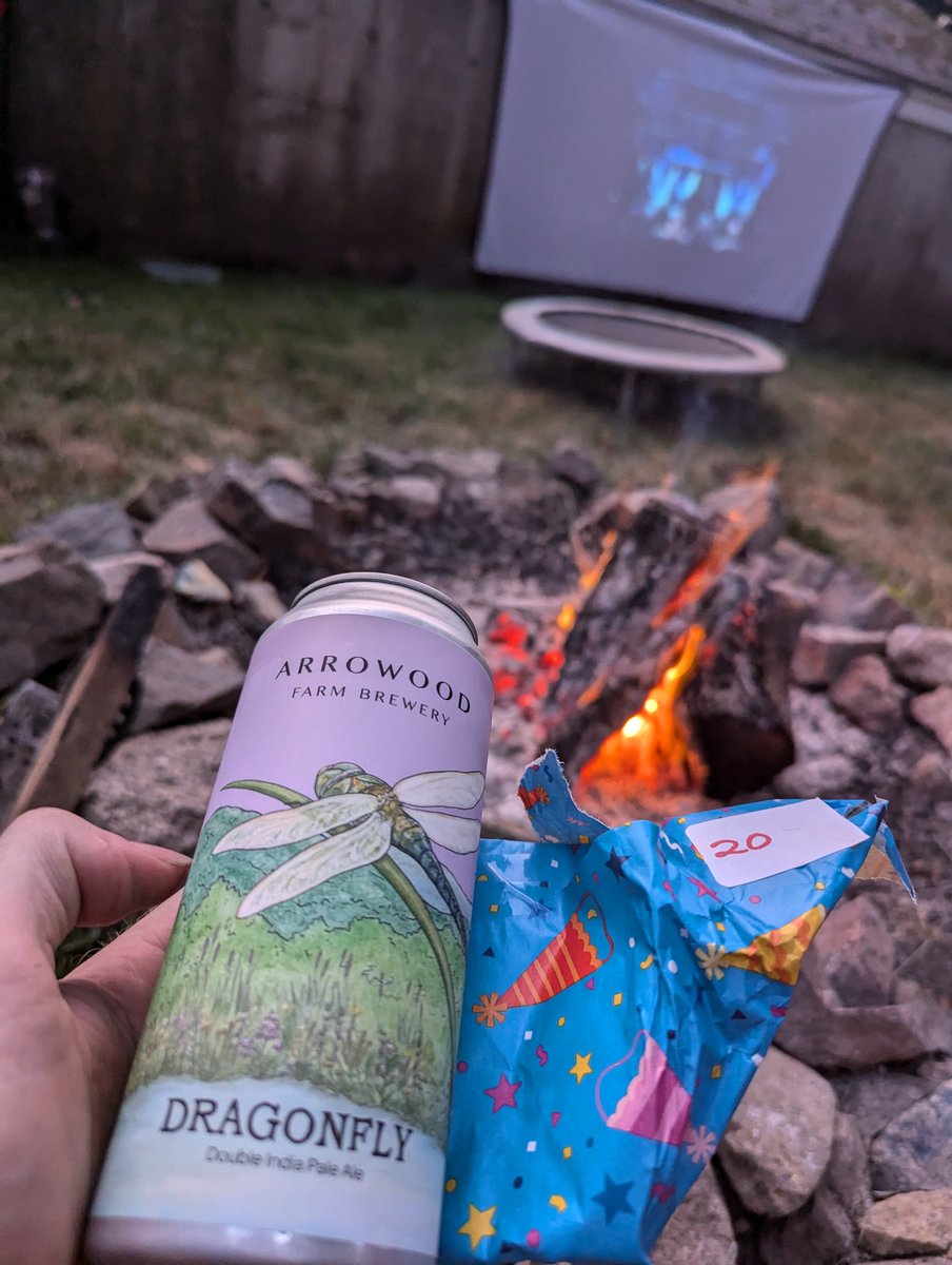 ASFreed's tweet photo. Christmas in July Beer Advent 20
@arrowoodfarms
#sunsetpic
@badhopper @ManvsAle @RealBMaxwell @madrivertoaster @juggbigt @Just4BeerLovers @david_fuz @timmytckr @JonMontag @MartynMcIntosh @lMinglewoodl @SMem1971 @cellmavin @Fiocho @JohanBBT @amethyst_heels https://t.co/sXGgLs8E8v