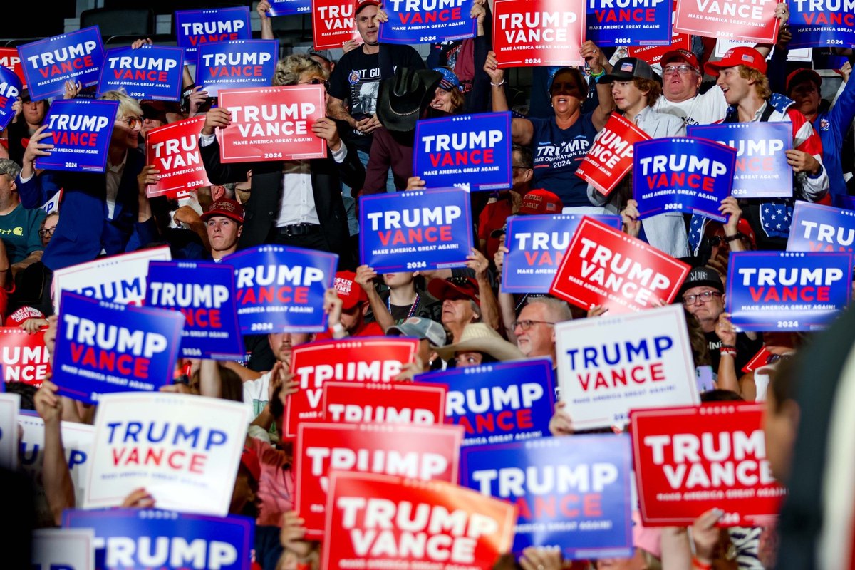 Republicans's tweet photo. Trump Vance 2024! 🇺🇸 https://t.co/la0U24ePtc