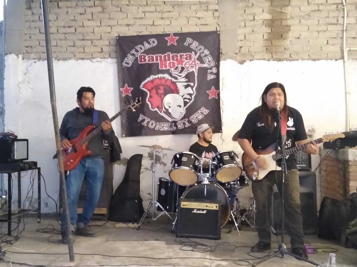 fmorrina's tweet photo. Los #SilenciosEstereofonicos en el #TultiRock de Buenavista, parte alta. En vivo #LosdeAlláArriba 
#ServibaryAmigo
#DandyperoPunk
#ElCinicoMayor
Recuerda: ¡Nos buscamos, nos vemos, nos escuchamos, nos entendemos!
@maslatinotv https://t.co/3g0qNhMAbb