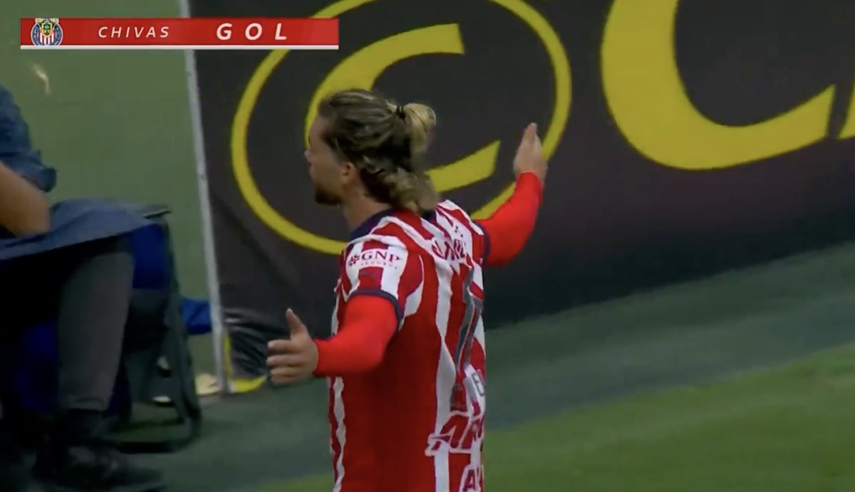 Locks of Cade tweet media