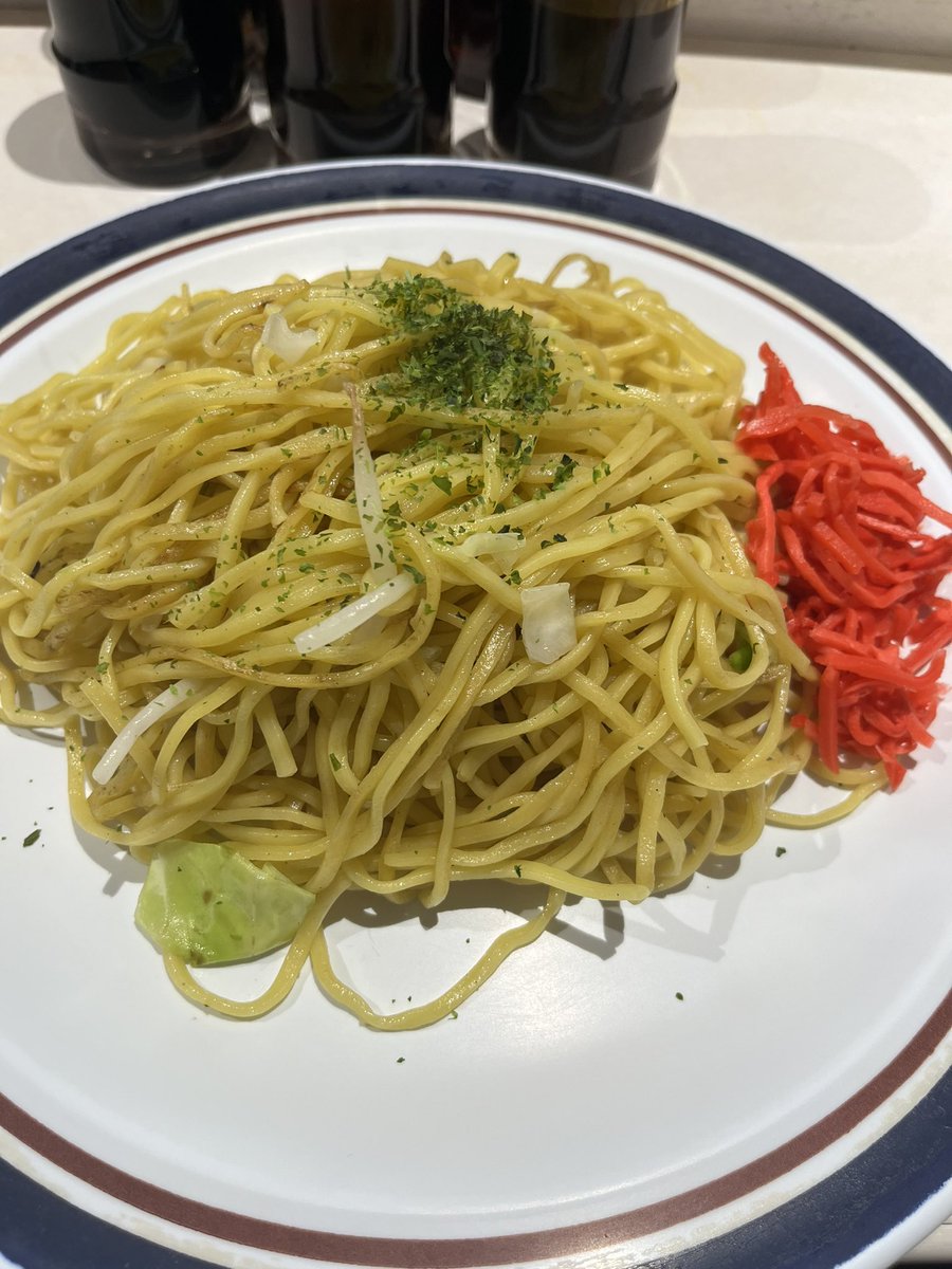 tshogo1's tweet photo. 何十年振りに焼きそば屋行ってきた
#焼きそば屋
#アスティ45
#札駅 https://t.co/BzgwYdbyCw