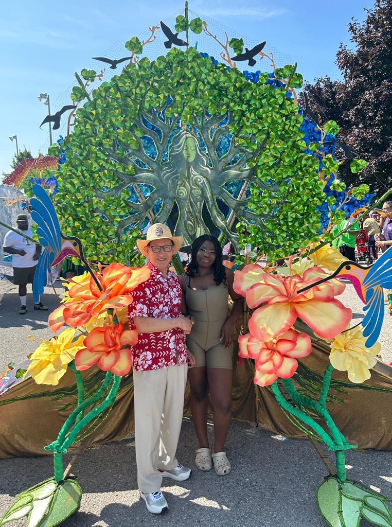 RaymondChoPC's tweet photo. #OnDaRoadAgain🦚🪅
What a vibe🔥@GoToCarnival #JuniorCarnival in #ScarbTO! Young masqueraders captivated the crowd with dazzling costumes and vibrant energy, as we gathered in the spirit of unity and joy celebrating the Caribbean culture.
Thanks to those who visited my booth! https://t.co/hehezBScay