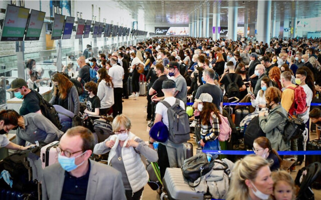 مطار بن غريون يكتض بالمغادرين.. هربا من جحيم الحرب. #يافا_غير_آمنه