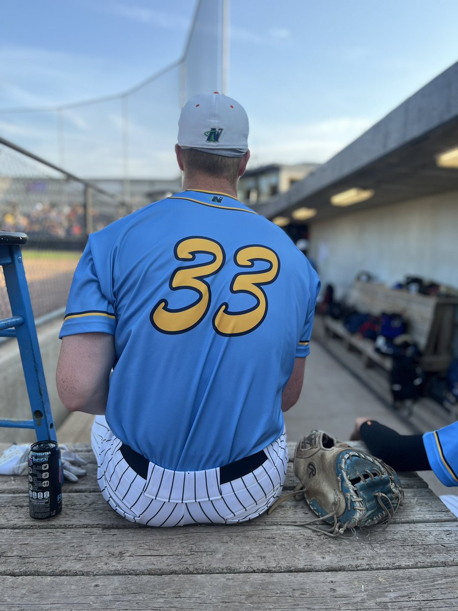PST_2009's tweet photo. A little sports medicine tonight at the Rockford Rivet’s stadium. #ATC #AthleticTrainer @RockfordRivets #sportsmed #sportsmedicine #injuryprevention https://t.co/M1rwHMhtb6