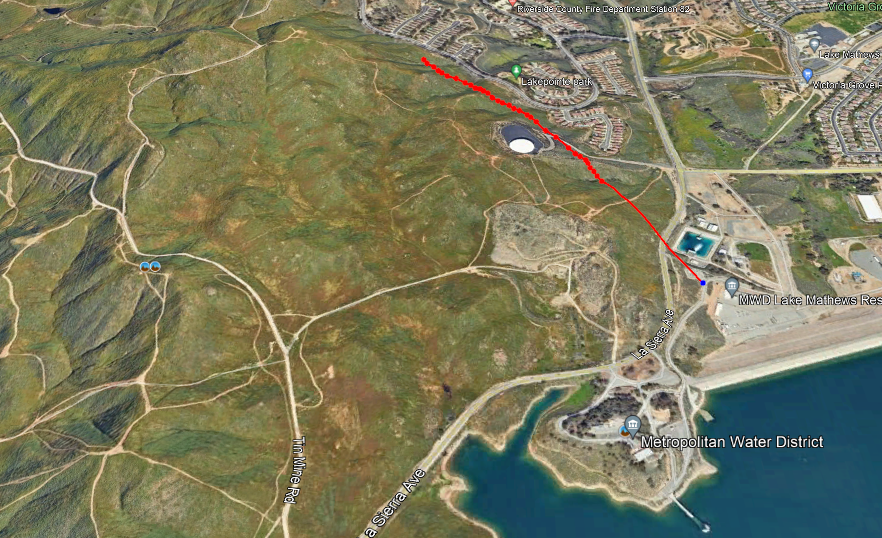 engineco16's tweet photo. AA requesting a LAT, it's coming from Siskiyou. The red line is the left flank and shows the structures threatened. #TinFire La Sierra Ave / Blackburn Rd #LakeMathews @CALFIRERRU https://t.co/k04h3wJ7NZ