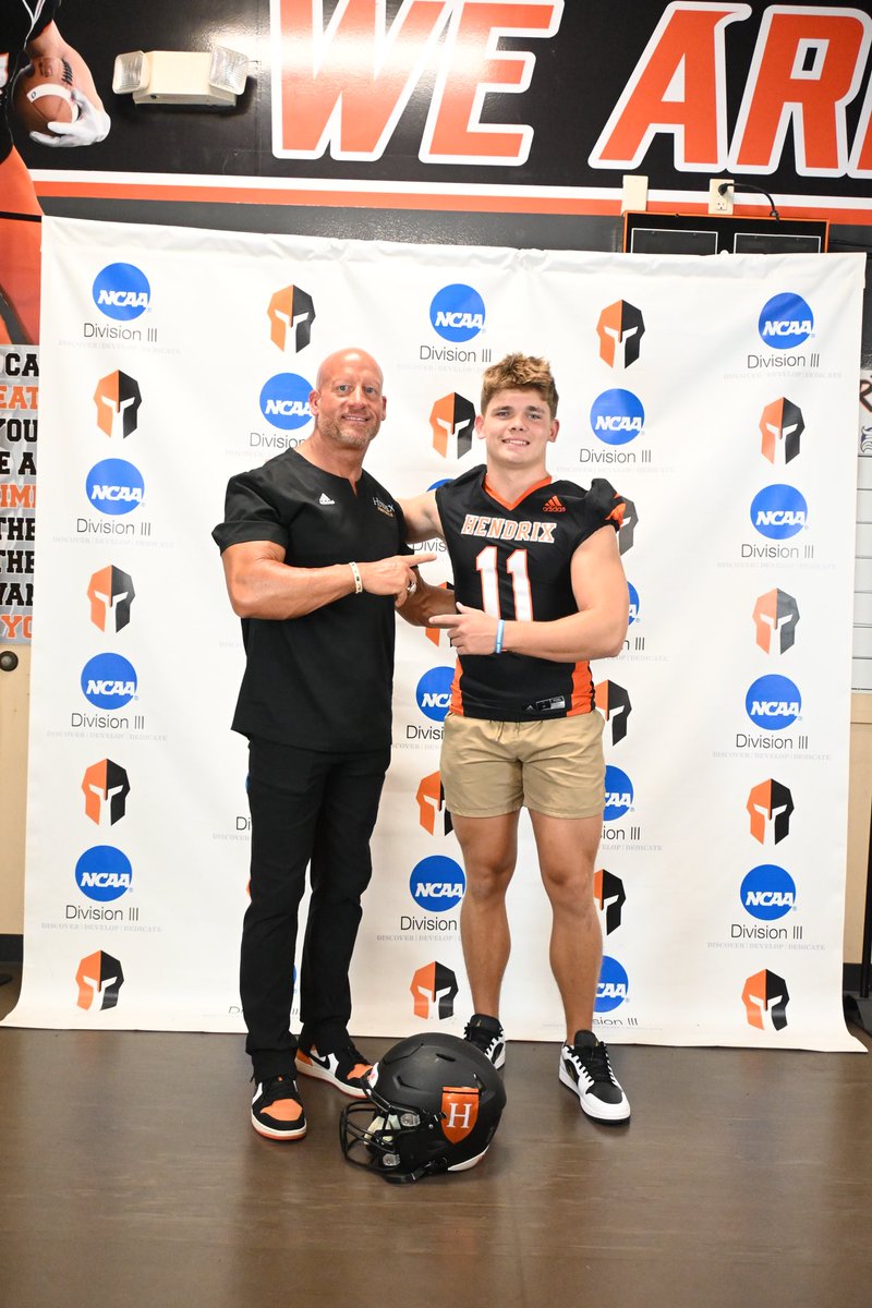 Connorgoins18's tweet image. I am extremely blessed to say I have received my first offer to play football for @HendrixFootball , thank you @RussHeidiSLC for the visit and hospitality. @RecruitingCHS @CoachBradClark @JakeCorbin @Coach_RustyHall #AGTG