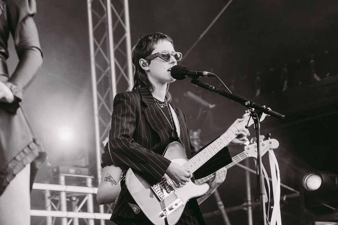 abi &amp; lizzie performing at TRNSMT festival in glasgow 🏹

📷 byuchechi &amp; clunkmagazine via instagram
