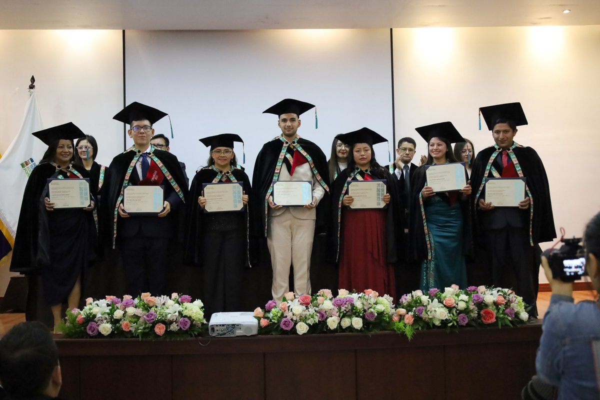 ISTEPS_ec's tweet photo. 🎓 Hoy celebramos con orgullo la Ceremonia de Investidura del ISTEPS. Nuestros 43 graduados están listos para transformar sus comunidades con solidaridad y compromiso. Felicitaciones a todos por su dedicación y esfuerzo. 🌟 #InvestiduraISTEPS #EconomíaSolidaria #OrgulloISTEPS https://t.co/5VX7BpgE4V