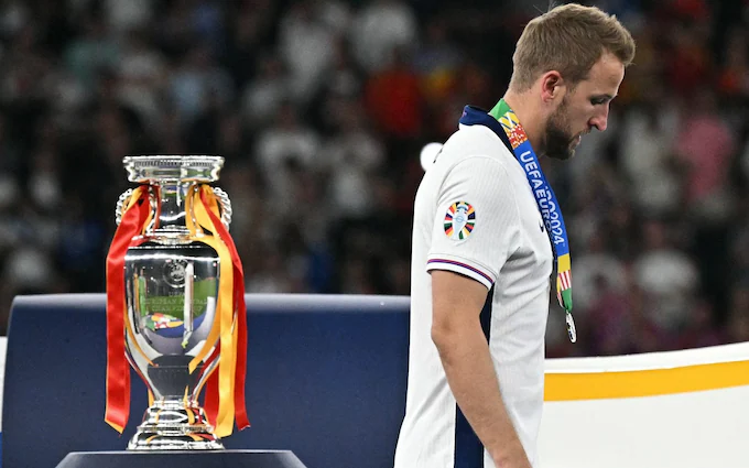 InvertTheWing's tweet photo. Football really is a game of fine margins.

If Harry Kane had won all of his finals, he would have been undisputedly the greatest striker of this generation. But because he has not, he is an "overrated bum".

This would be accolade collection:

- 1x UCL Winner
- 2x Euros Winner
- 2x Carabao Cup Winner
- 3x Premier Leaugue Golden Boot Winner
- 1x World Cup Golden Boot Winner
- 1x Champions League Golden Boot Winner
- 1x Bundesliga Golden Boot Winner
- 1x European Golden Shoe
- England all-time top scorer
- Tottenham all-time top scorer
- #2 Premier League all-time top scorer

Just wow. 

H, we go again 24/25, and you will get the trophy you dseerve.