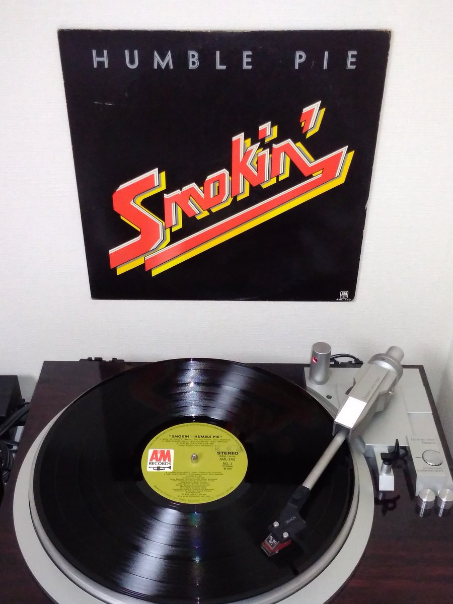 trhmnkn691's tweet photo. Humble Pie - Smokin' (1972)
#nowspinning #vinylrecords #vinylcommunity #vinylcollection
#classicrock #britishrock #bluesrock #hardrock
#HumblePie #SteveMarriott #ClemClempson #GregRidley #JerryShirley https://t.co/nGLwJUCqnB
