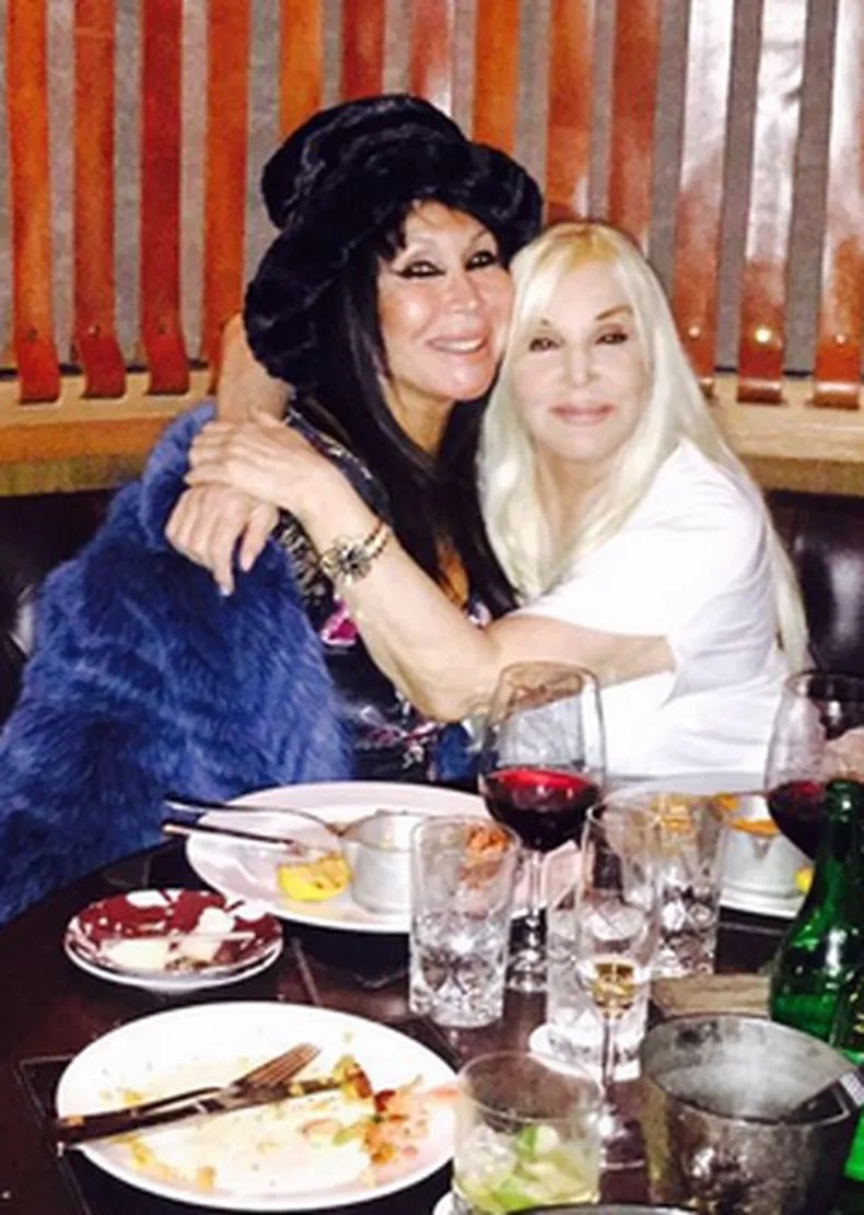 juanitagroisman's tweet image. Yeah I don't know if you like me
Sometimes I think you might hate me
Sometimes I think I might hate you
Maybe you just wanna be me
You always say Let's go out
So we go eat at a restaurant
Sometimes it feels a bit awkward
Cause we don't have much in common