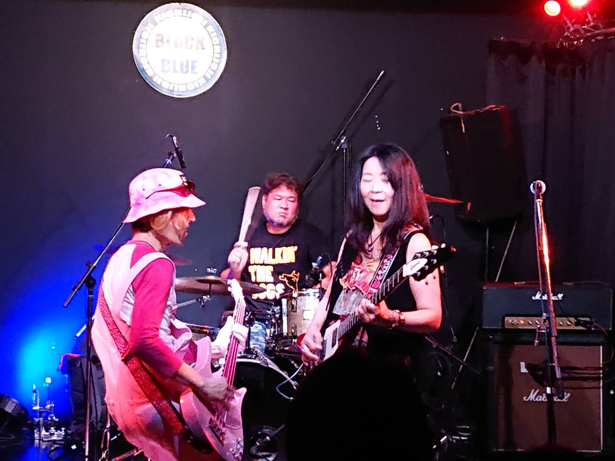 rockmebaby47282's tweet image. 7/19のwalkin' the dogsさんとRoundFaceのスペシャルツーマンライブにお越しいただいたみなさん、遅くまでありがとうございました！！一緒に盛り上がれて最高の夜でした！感謝です！！
@nomachan_303 @Toshi16680096 
#roundface