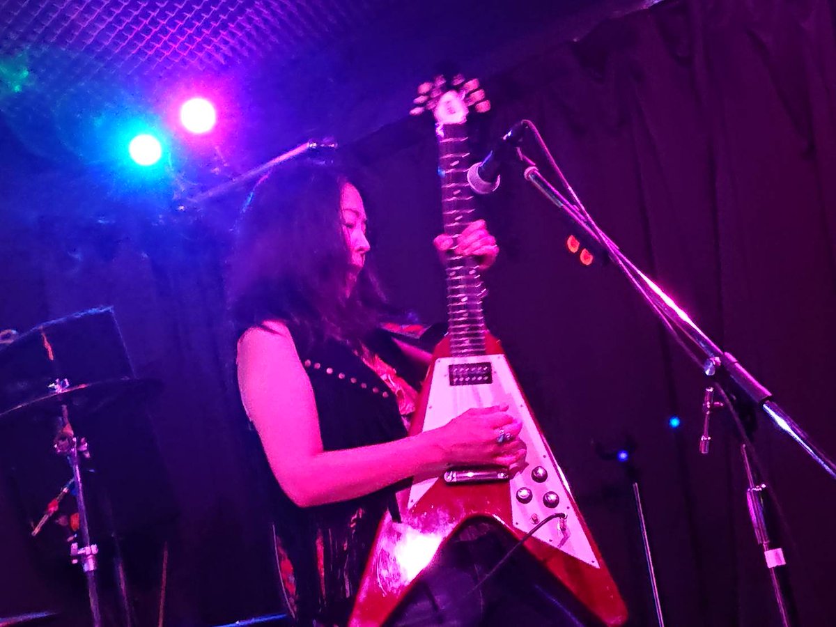 rockmebaby47282's tweet image. 7/19のwalkin' the dogsさんとRoundFaceのスペシャルツーマンライブにお越しいただいたみなさん、遅くまでありがとうございました！！一緒に盛り上がれて最高の夜でした！感謝です！！
@nomachan_303 @Toshi16680096 
#roundface