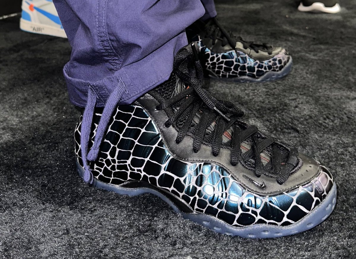 鉄拳 8 x Nike Air Foamposite One PRM “Kazuya Mishima”がEvo 2024で 