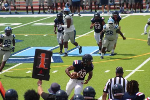 Gaylon_Gayten's tweet photo. A little TE action 🏈💪🏾 https://t.co/QPLlGBFcOz