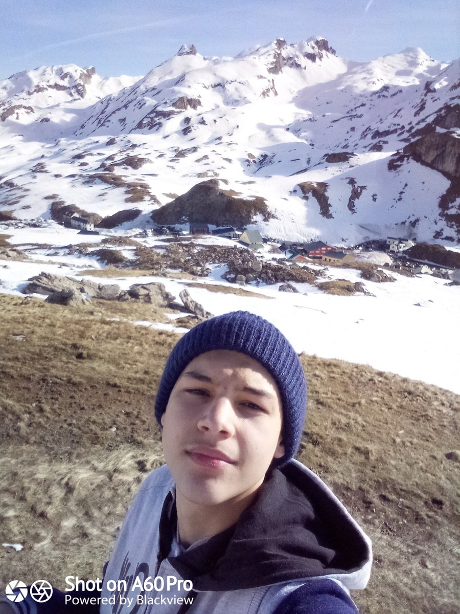 lordpinkel's tweet photo. Me in France https://t.co/zd1mXHrXi0